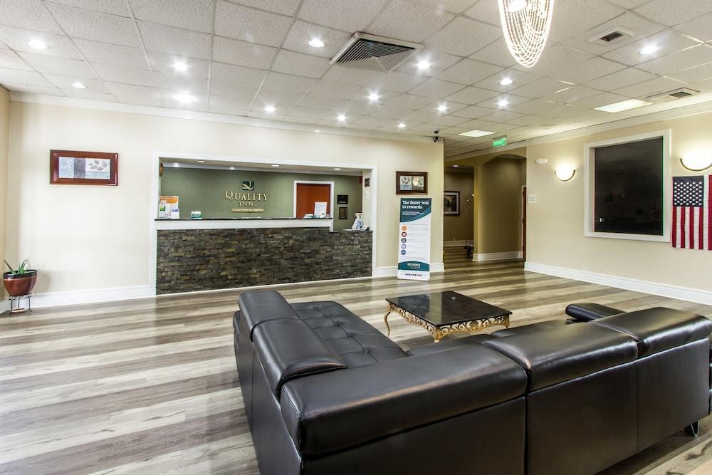 Red Roof Inn & Conference Center МакКини Екстериор снимка