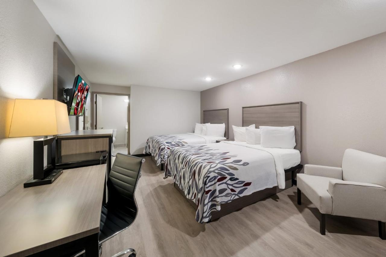 Red Roof Inn & Conference Center МакКини Екстериор снимка
