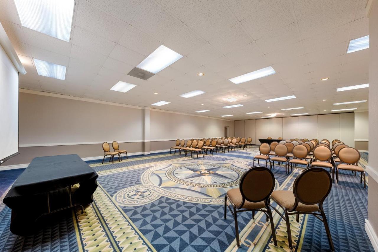 Red Roof Inn & Conference Center МакКини Екстериор снимка
