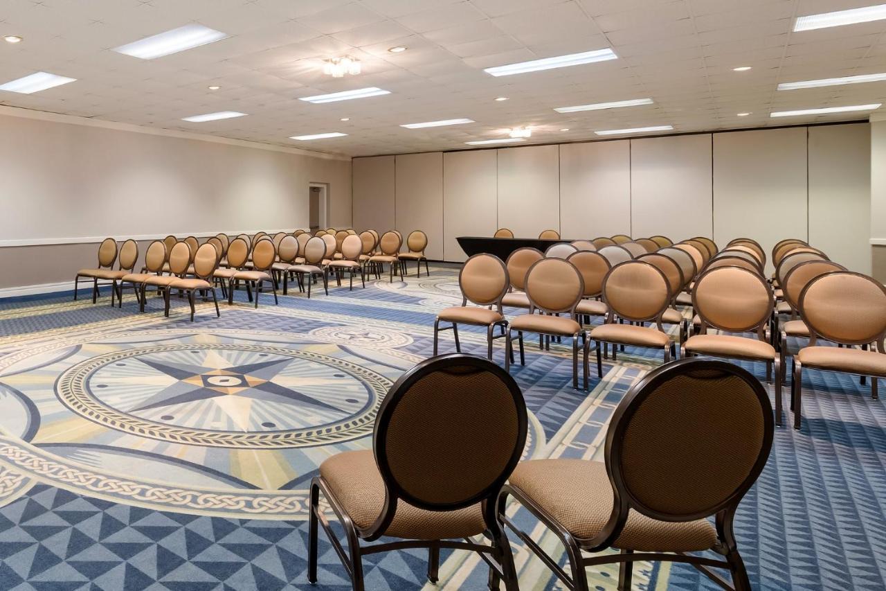Red Roof Inn & Conference Center МакКини Екстериор снимка