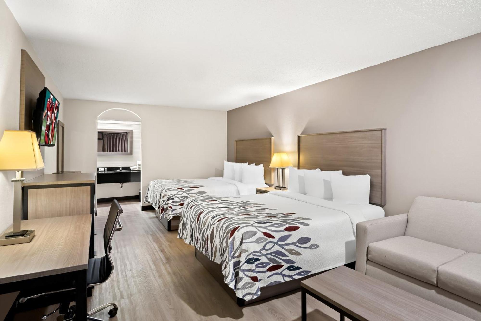Red Roof Inn & Conference Center МакКини Екстериор снимка