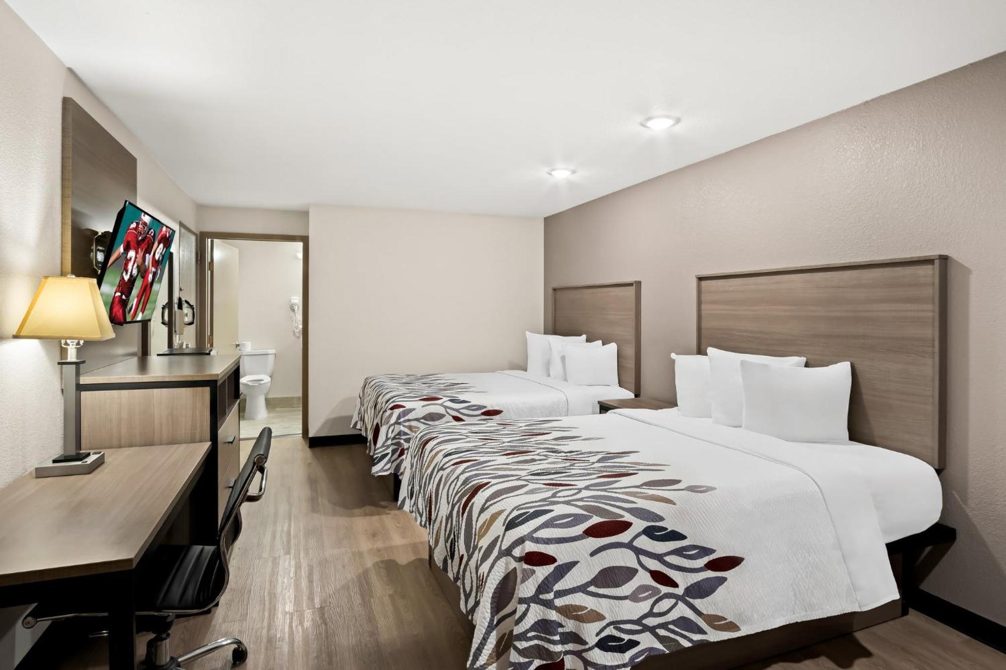 Red Roof Inn & Conference Center МакКини Екстериор снимка