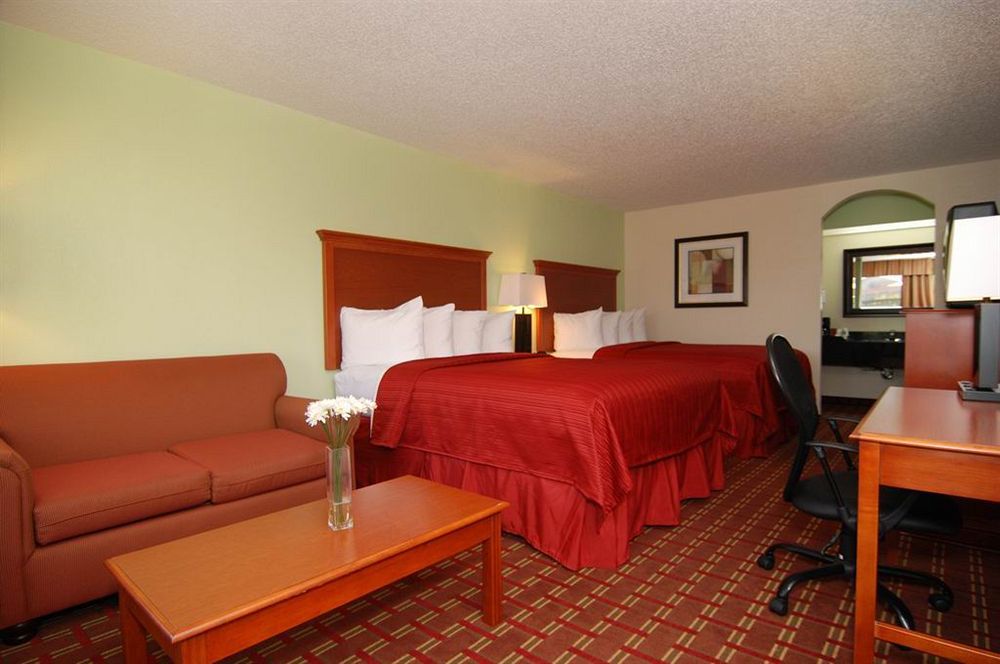 Red Roof Inn & Conference Center МакКини Екстериор снимка