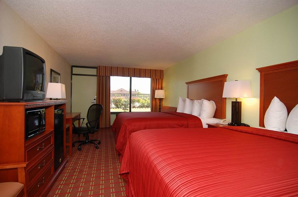 Red Roof Inn & Conference Center МакКини Екстериор снимка